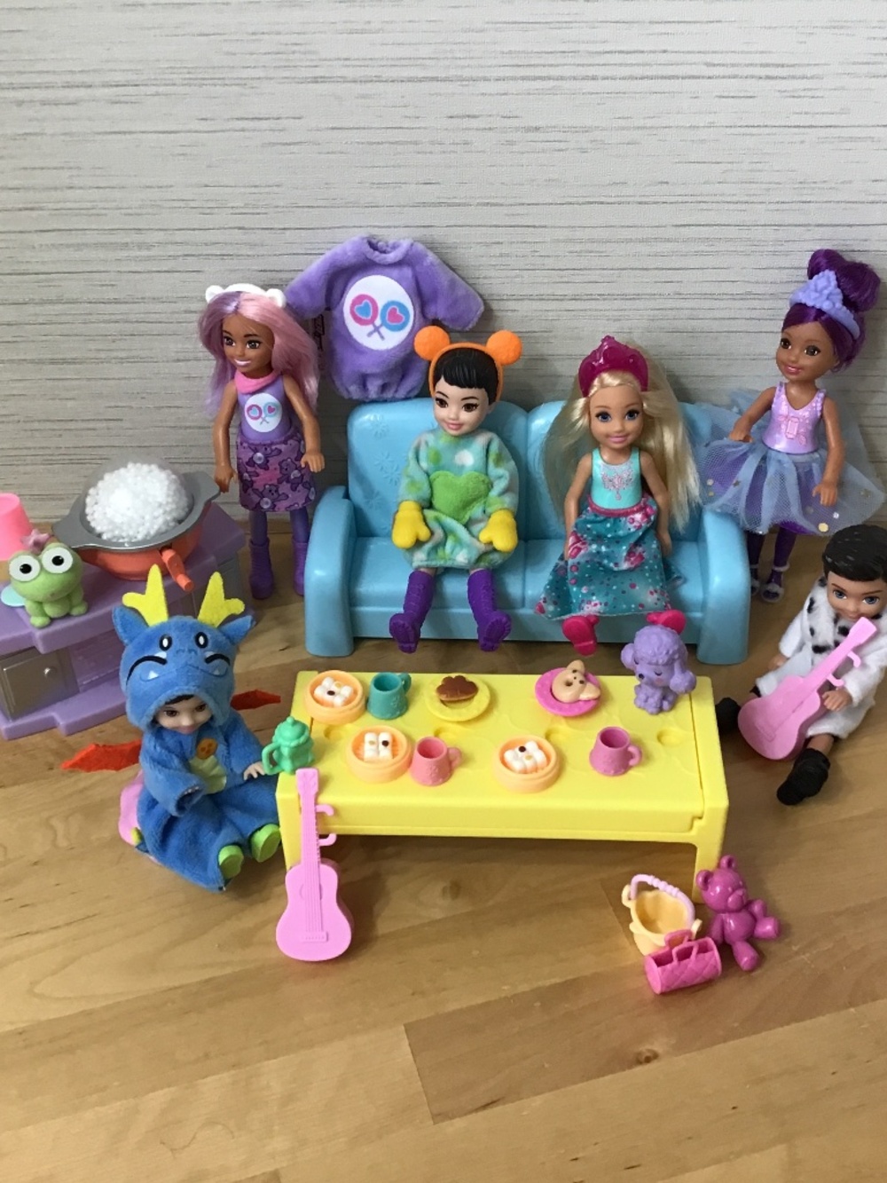 Barbie Doll Chelsea Dolls and Accessories